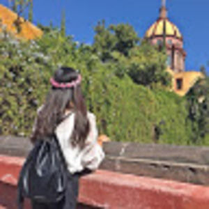 Meet your Posher, Alejandra